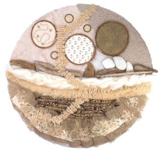 LES 3 LUNES (55cm) - OEUVRES TEXTILES 2022 - 2025
